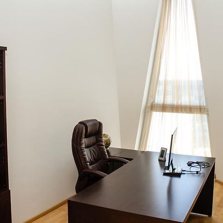 Rotermanni Lux Apartment Tallinn Exteriör bild