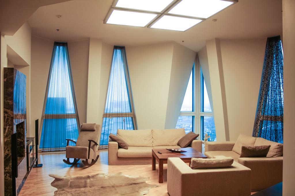 Rotermanni Lux Apartment Tallinn Exteriör bild