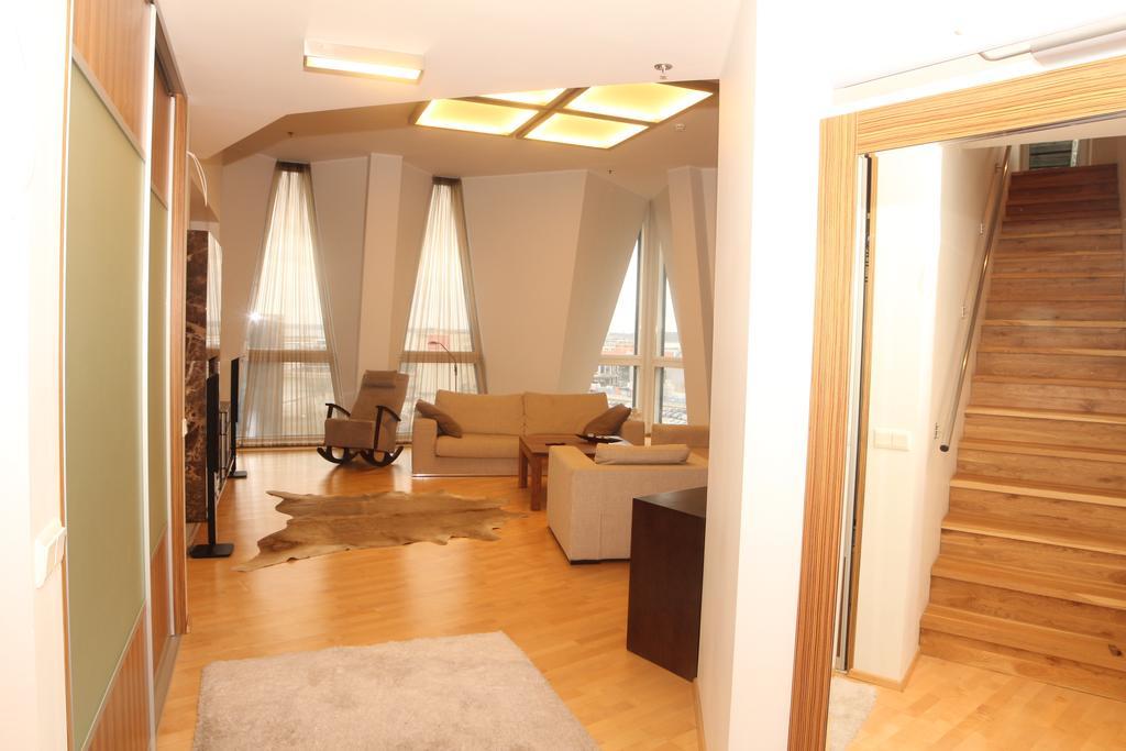 Rotermanni Lux Apartment Tallinn Exteriör bild