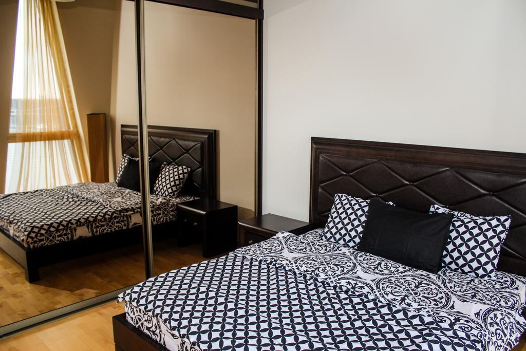 Rotermanni Lux Apartment Tallinn Exteriör bild