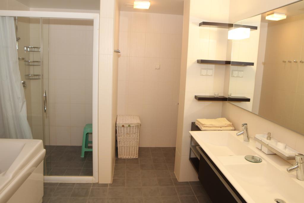 Rotermanni Lux Apartment Tallinn Exteriör bild